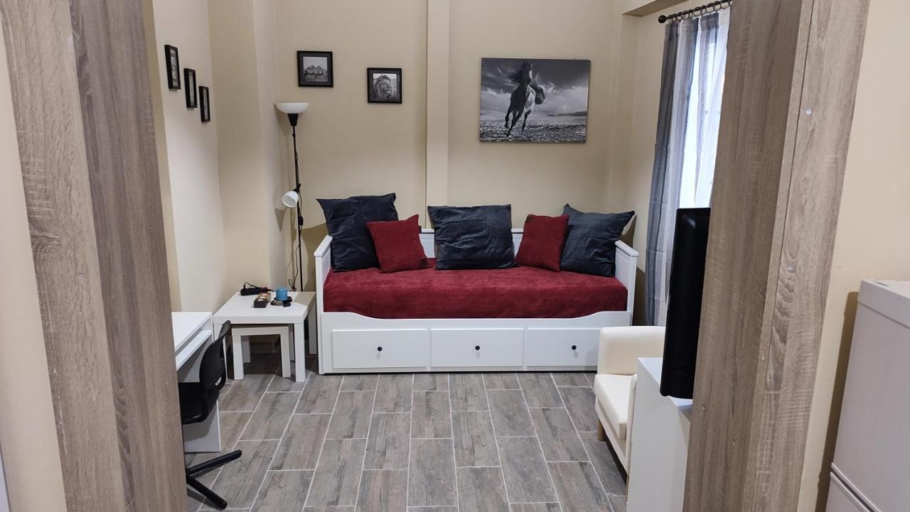Kostas Appartment Salonicco Esterno foto